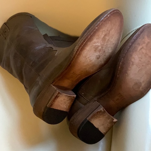 Frye boots size 6 like new condition - Picture 5 of 5